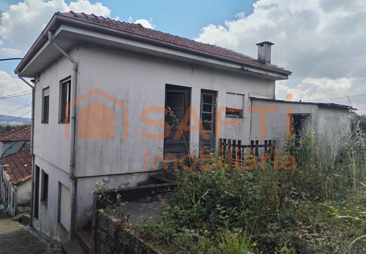 Villa i Trofa, Porto, Trofa - € 170.000 | Ref: SAFTI:008244 - foto 1