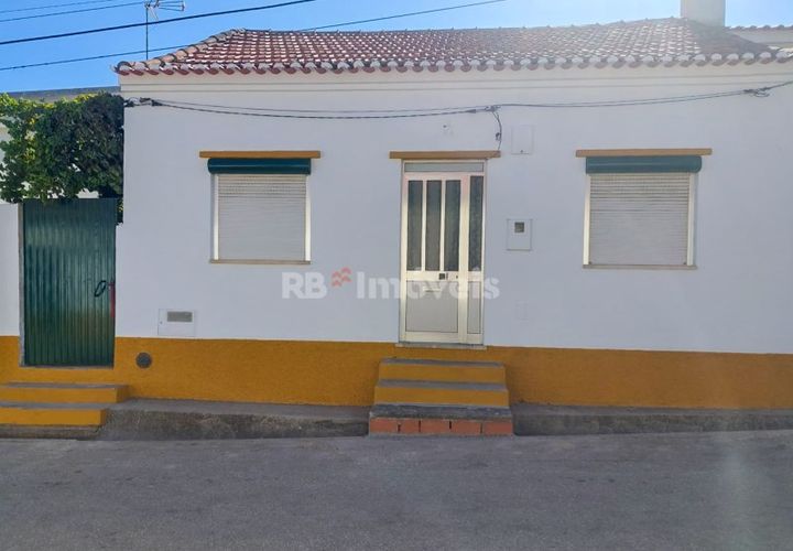 Villa a Riachos, Santarem, Riachos - € 160.000 | Ref: 02024-26 - foto 1