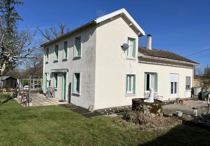 Villa a Ambernac, Charente, Ambernac - € 149.900 | Ref: BVI79769 - foto 1