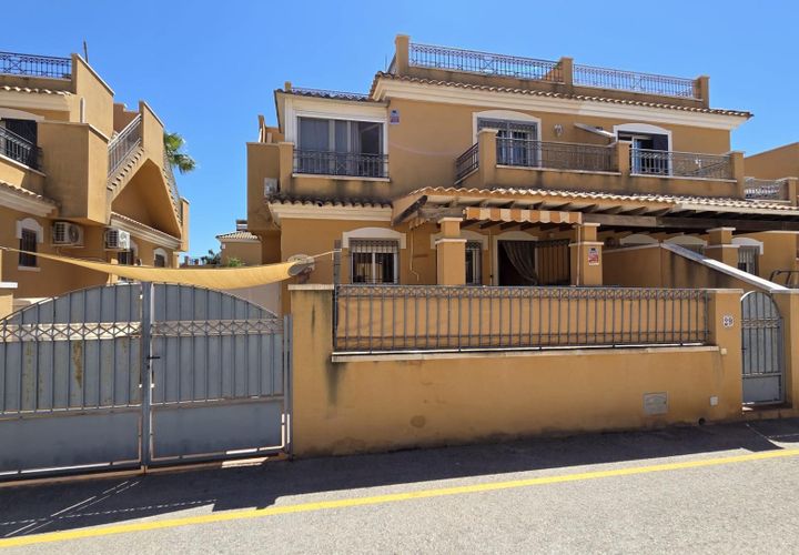 Rækkehus i Torrevieja, Alicante, Torrevieja - € 279.000 | Ref: AD1-029/4147 - foto 1