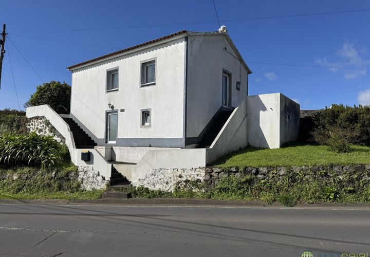 Byhus i Horta, Faial, Horta - € 190.000 | Ref: 1169 - foto 1