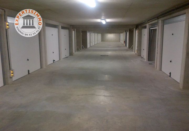 Garage i Vitrolles, Bouches-du-Rhone, Vitrolles - € 22.000 | Ref: 87014570 - foto 1