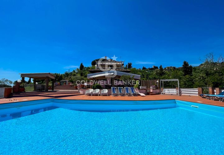 Villa a Massarosa, Lucca, Massarosa - € 1.000.000 | Ref: CBI129-1912-130084 - foto 1