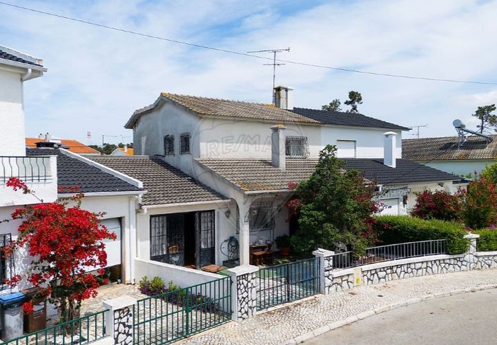 Villa i Amora, Setubal, Amora - € 450.000 | Ref: 121701540-41 - foto 1
