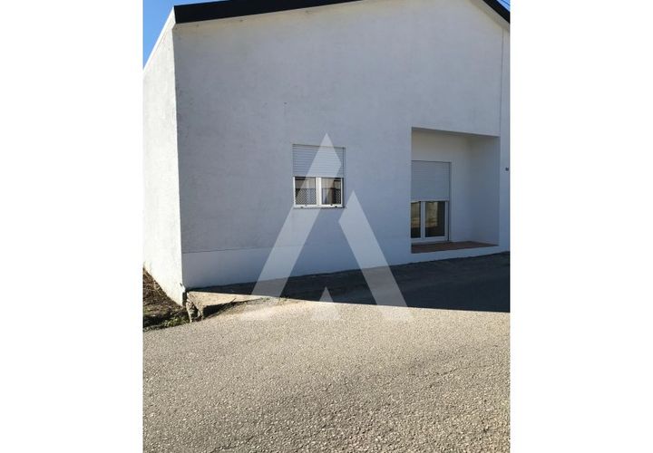 Helårsgrund i Oliveira do Bairro, Aveiro, Oliveira do Bairro - € 372.000 | Ref: 1030996/26BL - foto 1