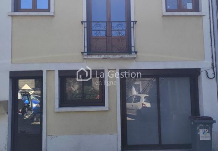 Villa in Corbeil-Essonnes, Essonne, Corbeil-Essonnes - € 890/month | Ref: 290204 - photo 1