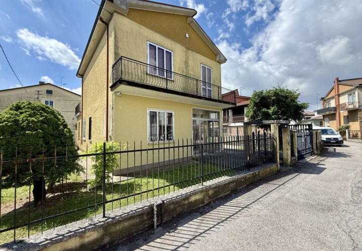 Villa a Legnago, Verona, Legnago - € 220.000 | Ref: 674 - foto 1