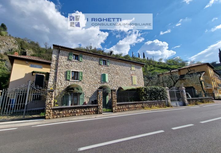 Rækkehus i Torri del Benaco, Verona, Torri del Benaco - € 310.000 | Ref: 91-2 - foto 1