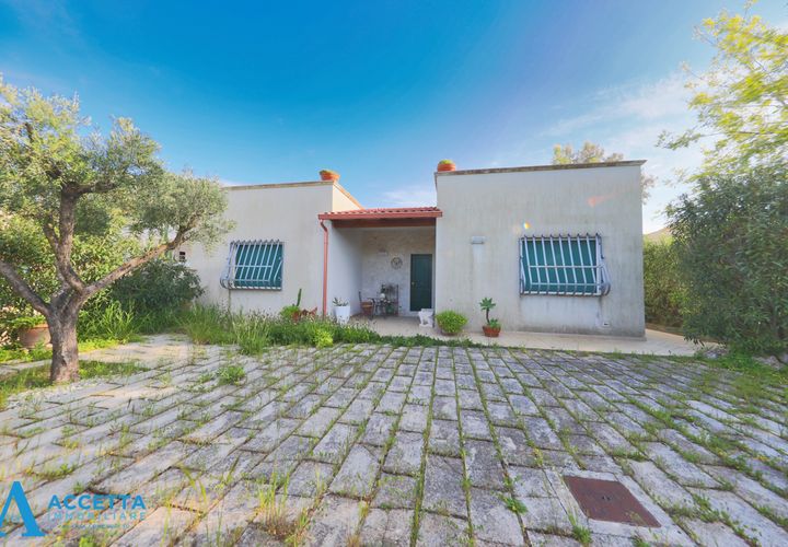 Villa i Taranto, Taranto, Taranto - € 180.000 | Ref: 180 - foto 1