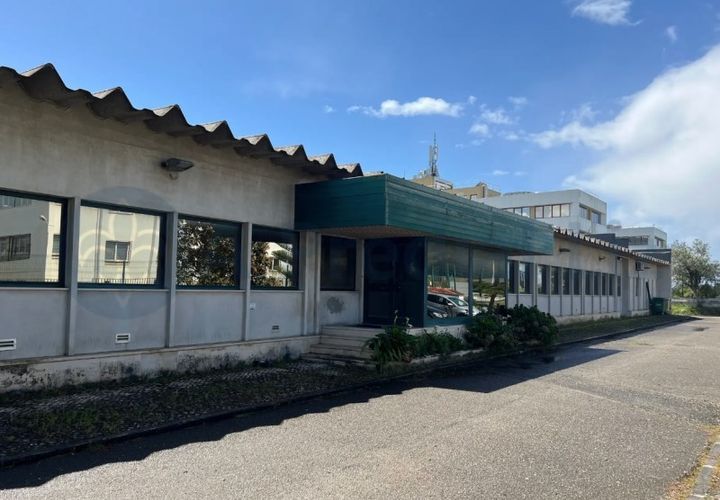 Erhvervsejendom i Carnaxide, Lisbon, Carnaxide - € 20.000.000 | Ref: 14230 - foto 1