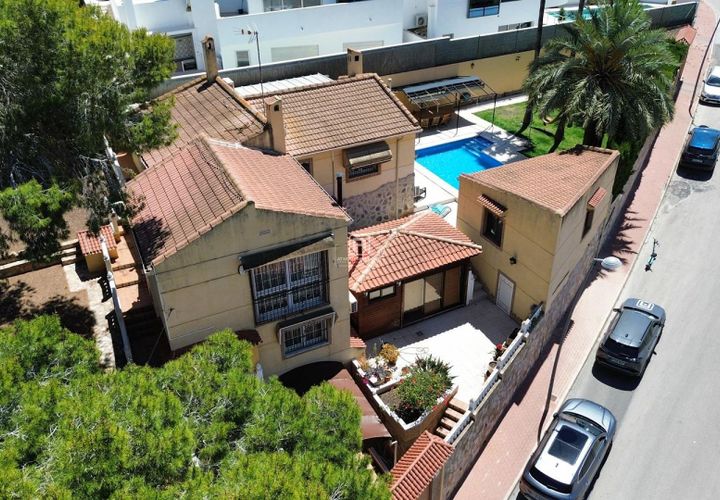 Villa a Los Balcones, Alicante, Los Balcones - € 490.000 | Ref: AT26120 - foto 1