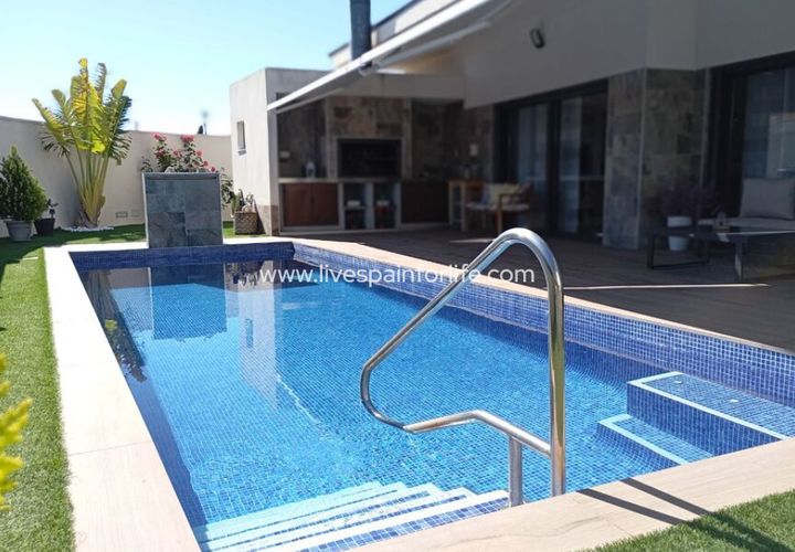 Villa i Daya Nueva, Alicante, Daya Nueva - € 750.000 | Ref: ROB-68112 - foto 1