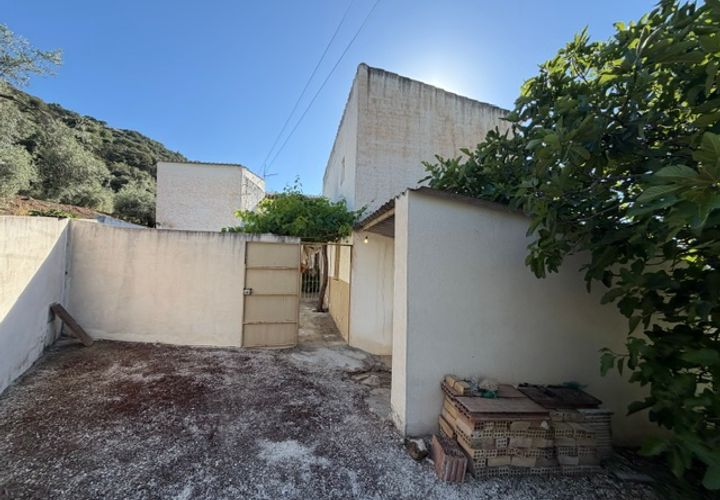 Landejendom i Iznajar, Cordoba, Iznajar - € 88.950 | Ref: ID4426 - foto 1