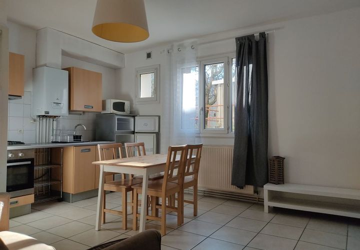 Apartament a Grenoble, Isere, Grenoble - € 590/mes | Ref: 879273 - foto 1