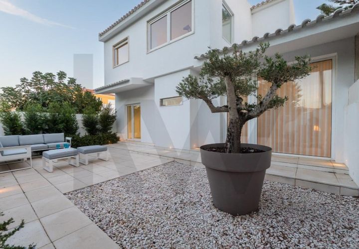 Villa a Carcavelos, Lisbon, Carcavelos - € 1.550.000 | Ref: KWPT-032980 - foto 1