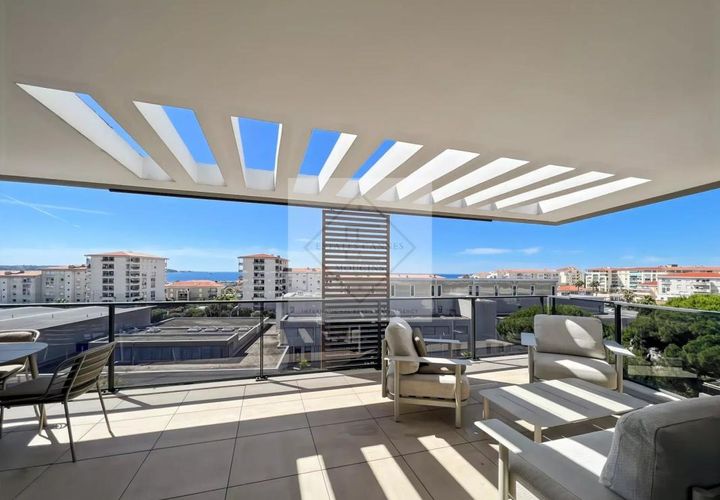 Lejlighed i Antibes, Alpes-Maritimes, Antibes - € 860.000 | Ref: getkey_u_526686179 - foto 1