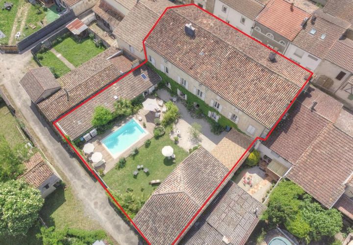 Villa a Casteljaloux, Lot-et-Garonne, Casteljaloux - € 595.000 | Ref: getkey_10733 - foto 1