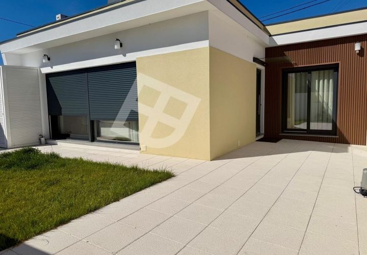 Villa i Aveiro, Aveiro, Aveiro - € 380.000 | Ref: 4435 - foto 1