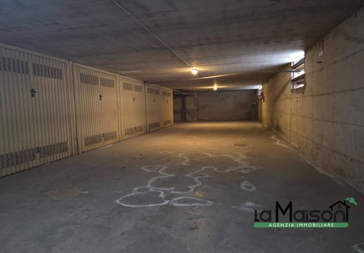 Plazas de parking en Santhia, Vercelli, Santhia - € 9.000 | Ref: 225LM - photo 1