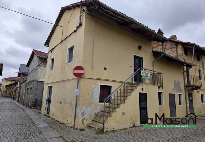 Villa a Santhia, Vercelli, Santhia - € 30.000 | Ref: 228LM - foto 1