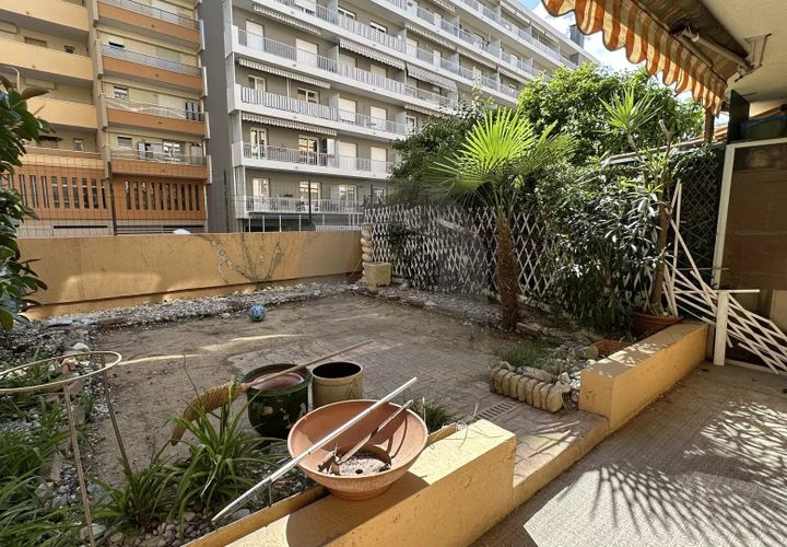 Lejlighed i Menton, Alpes-Maritimes, Menton - € 180.000 | Ref: L17212 - foto 1