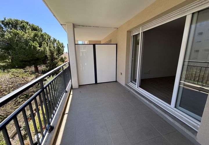 Leilighet i Marseille, Bouches-du-Rhone, Marseille - € 158 000 | Ref: OKM_13014_T3_67_SM_D1520922D - foto 1
