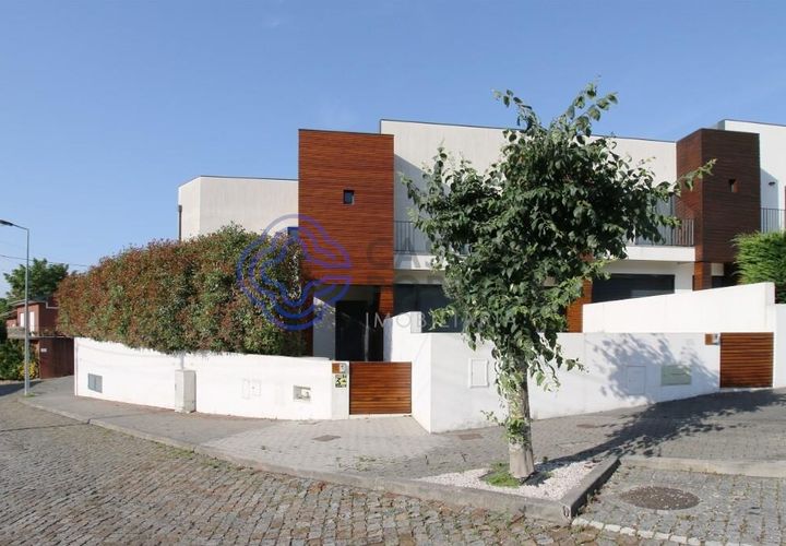 Rækkehus i Santo Tirso, Porto, Santo Tirso - € 380.000 | Ref: 1130411 - foto 1