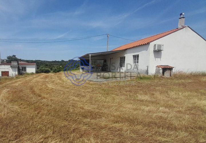 Byhus i Fundao, Castelo Branco, Fundao - € 125.000 | Ref: 1119381 - foto 1