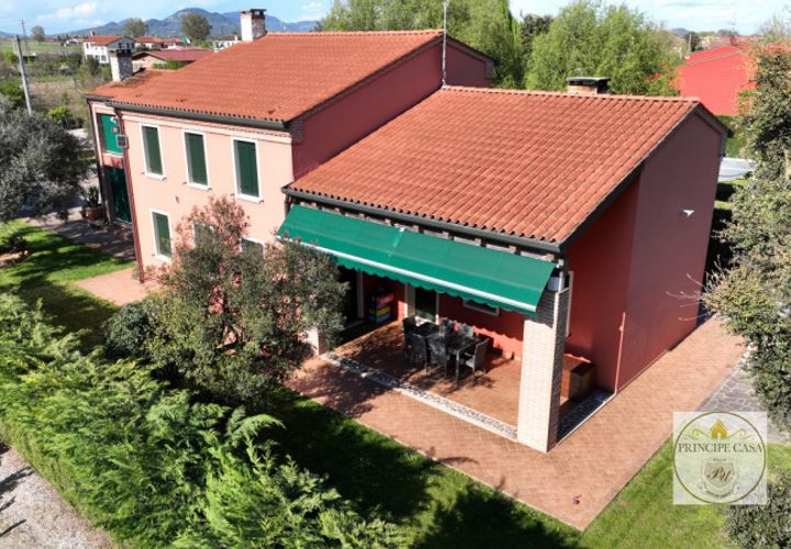 Villa i Villa Estense, Padua, Villa Estense - € 355.000 | Ref: AC2 - foto 1