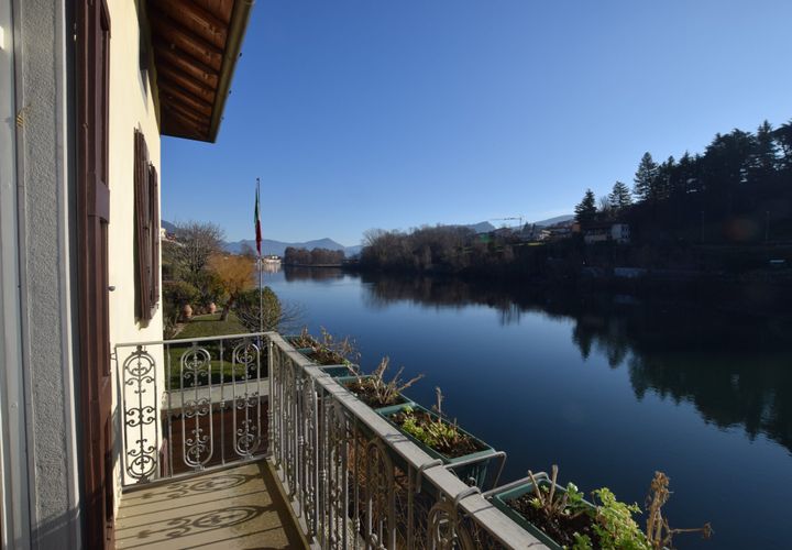 Villa i Sarnico, Bergamo, Sarnico - € 875.000 | Ref: 18434-romanticl - foto 1