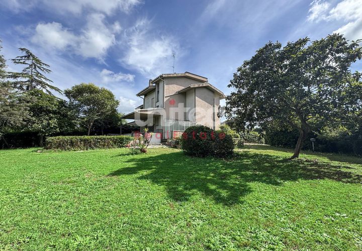 Villa i Rome, Rome, Rome - € 619.000 | Ref: 145 - foto 1