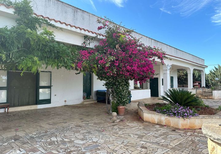 Villa i Ostuni, Brindisi, Ostuni - € 450.000 | Ref: RH-27151-property-1172764 - foto 1