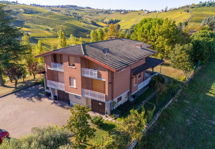 Villa a Barbaresco, Cuneo, Barbaresco - € 790.000 | Ref: CL-1685-1175937 - foto 1