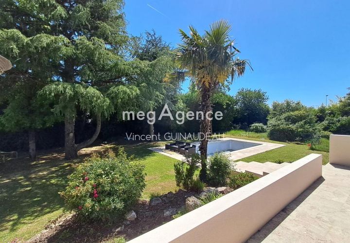 Villa i Cholet, Maine-et-Loire, Cholet - € 386.900 | Ref: 202995 - foto 1