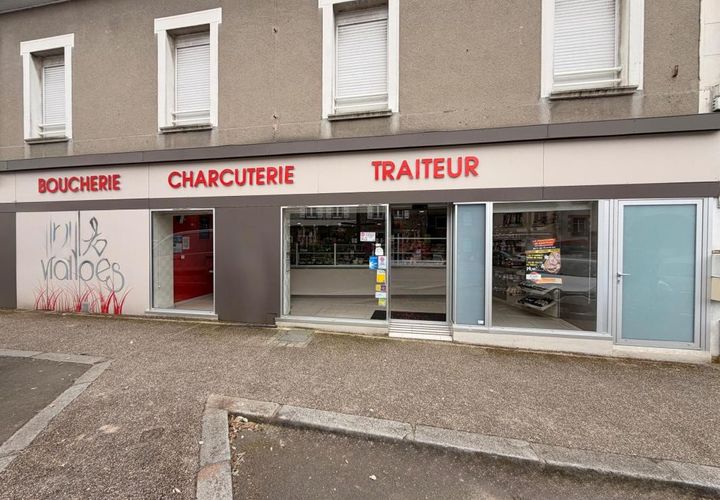L'establiment comercial a Ernee, Mayenne, Ernee - € 142.583 | Ref: 202522 - foto 1