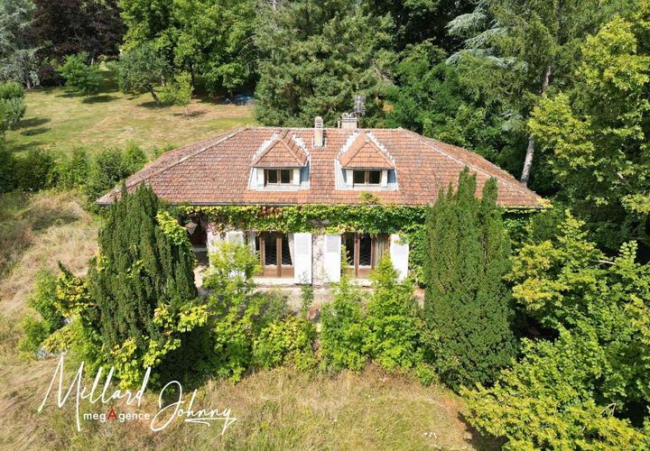 Villa a Chiny, Saone-et-Loire, Chiny - € 195.000 | Ref: 191201 - foto 1