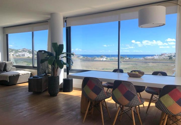 Lejlighed i Ibiza, Ibiza, Ibiza - € 1.060.000 | Ref: Vistas a playa de Talamanca, apartamento planta alta 2 dormitorios y 2 baños - foto 1
