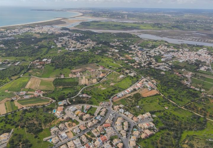 Helårsgrund i Alvor, Faro, Alvor - € 212.500 | Ref: T305 - foto 1