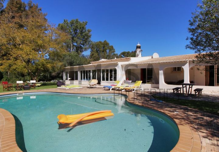 Villa a Alvor, Faro, Alvor - € 1.335.000 | Ref: VM551 - foto 1