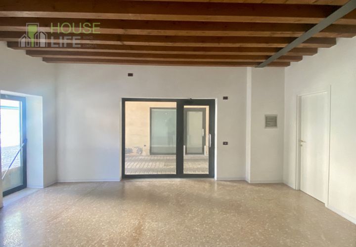 Erhvervsejendom i Schio, Vicenza, Schio - € 53.000 | Ref: HL1003e - foto 1
