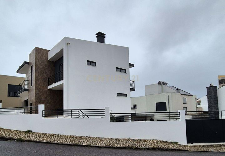 Villa a Laranjeiro, Setubal, Laranjeiro - € 695.000 | Ref: C0494-00341 - foto 1