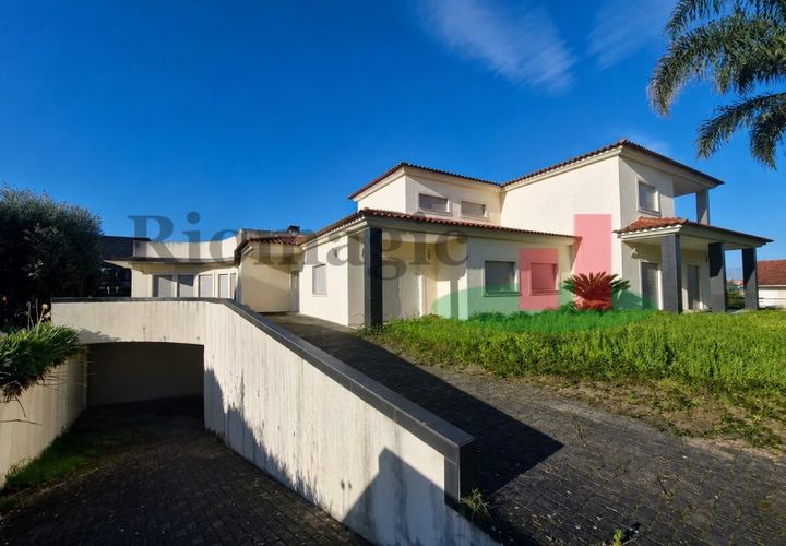 Villa a Pombal, Leiria, Pombal - € 300.000 | Ref: 168.26 - foto 1