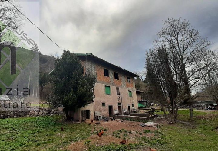 Villa i Borgo Chiese, Trento, Borgo Chiese - € 260.000 | Ref: RV0300 - foto 1