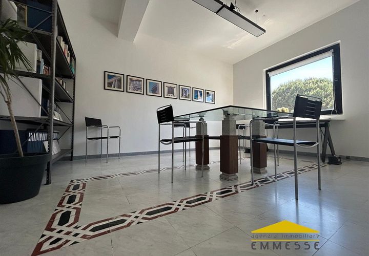 Erhvervsejendom i Massa, Massa and Carrara, Massa - € 225.000 | Ref: 1532 - foto 1