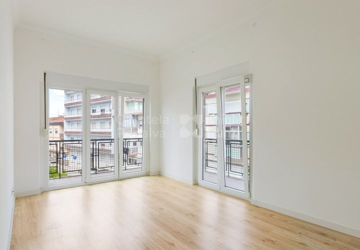 Apartament a Almada, Setubal, Almada - € 1.300/mes | Ref: PROP-34694 - foto 1