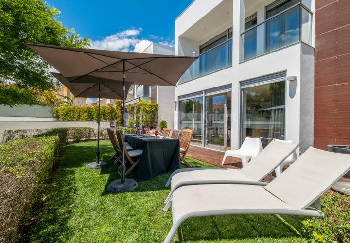 Villa i Carcavelos, Lisbon, Carcavelos - € 1 690 000 | Ref: PROP-34689 - foto 1