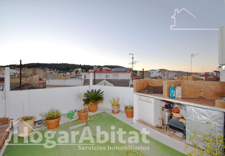 Rækkehus i Chiva, Valencia, Chiva - € 299.999 | Ref: 040CER299.OFV-F/3716 - foto 1