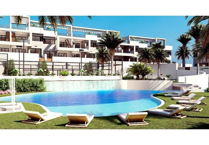 Leilighet i Torrevieja, Alicante, Torrevieja - € 319 900 | Ref: NEW-EH-0244 - foto 1