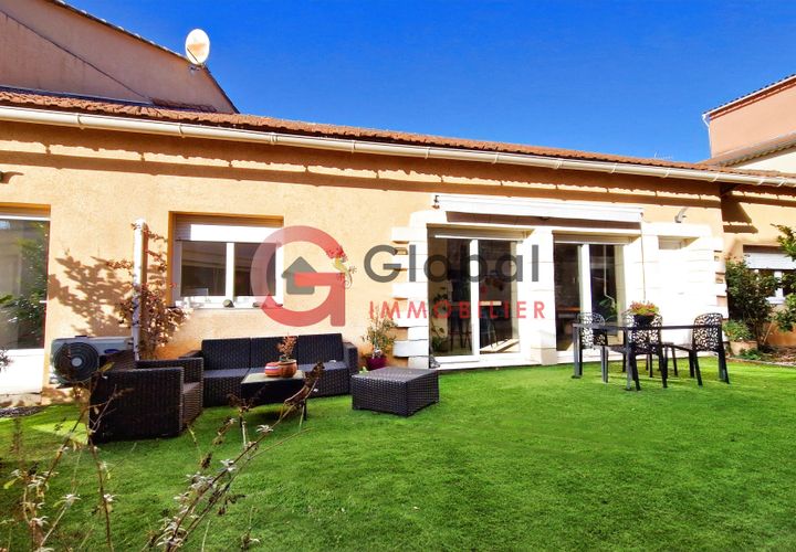 Villa a Cabannes, Bouches-du-Rhone, Cabannes - € 329.000 | Ref: 7807 - foto 1