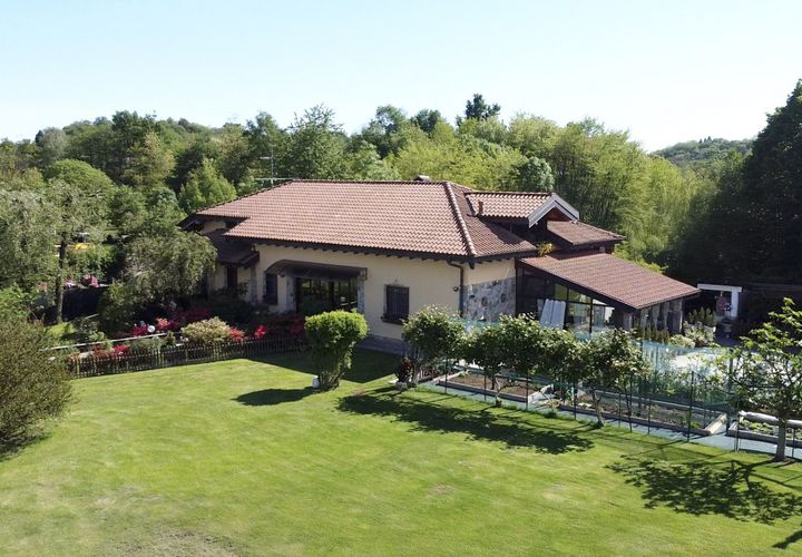 Villa i Invorio, Novara, Invorio - € 720.000 | Ref: T3130 - foto 1